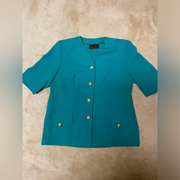 Vintage 1980s Emerald green ladies suit - Picture 2 of 14